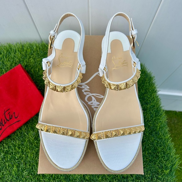 CHRISTIAN LOUBOUTIN PYRACLOU 60 FLATFORM SANDALS WHITE LEATHER GOLD STUDS SZ 39 - Picture 5 of 15